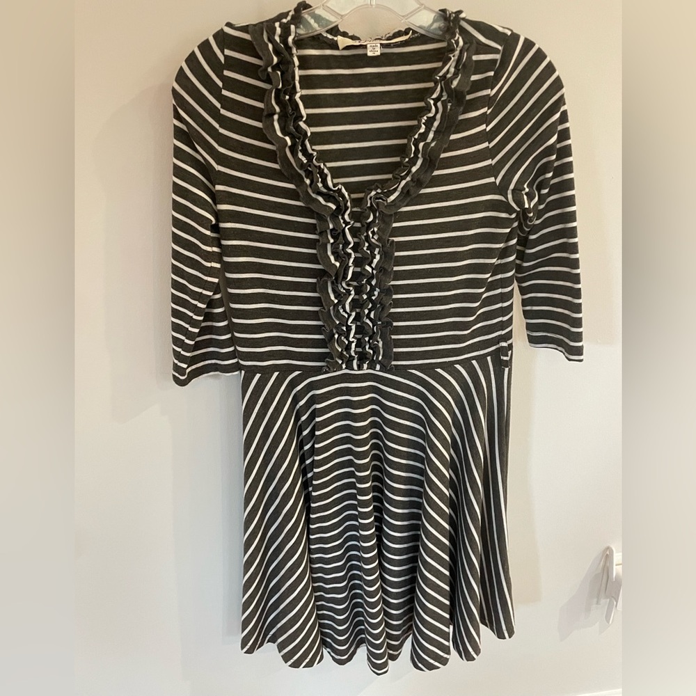 EmmeLee 3/4 sleeve gray/white stripe dress Size: Small